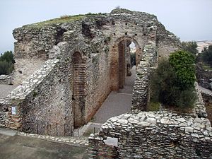 Las cuevas de Catullo: cuando las columnatas estaban cubiertas por vegetación, se parecían a cuevas