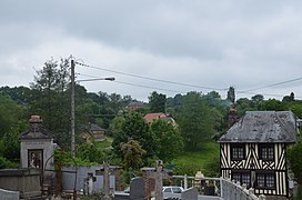 Le bourg, vu depuis le cimetière.