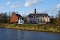 Castillo Nieuw Herlaer (Sint-Michielsgestel), finca y casa señorial con elementos del siglo XV.[3]​