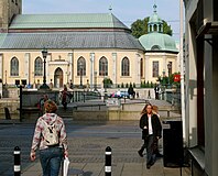 Tyska Bron sedd från Korsgatan. I bakgrunden Tyska kyrkan.