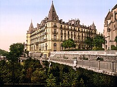 Photographie de la fin du XIXe siècle présentant l'ancien palace Gassion, sur le boulevard des Pyrénées de Pau.