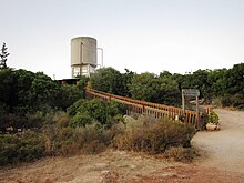 מגדל המים והפאב במרכז חמדת ימים