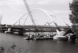 Il nuovo Lowry Avenue Bridge a Minneapolis lungo la Lowry Avenue sul fiume Mississippi.