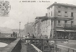 Vue sur le Pont levis.