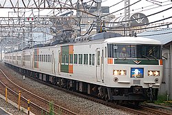 題材となった湘南ライナー 2006年8月11日 大船駅