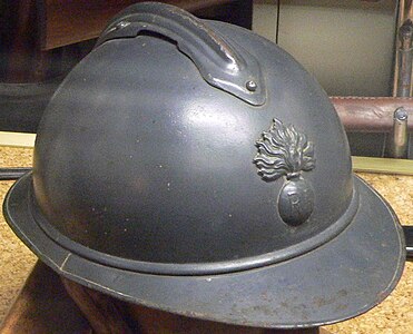 Casque français Adrian, modèle 1915.