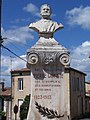 Buste de Pierre Laffitte (août 2014)