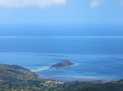 L'îlot Mbouini, au sud.