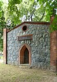 Friedhof, Umfassungsmauer, hist. Grabzeichen, Gitter, Mausoleum