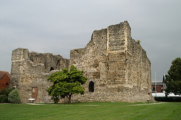 Canterbury Castle, built between 1100 and 1135.
