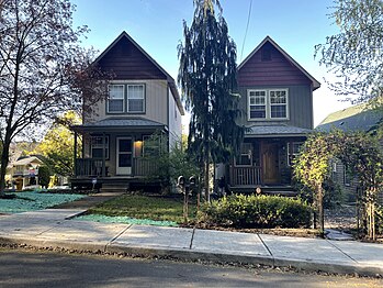 Non-historic homes on thin lots