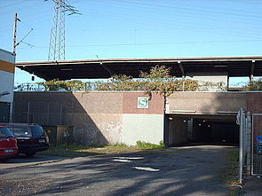 Eingang zum Bahnhof, 2007