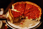 פיצה פאי בסגנון שיקגו במטבח האיטלקי-אמריקאי