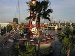 Golden Zephyr à Disney's California Adventure