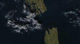 Спутниковый фотоснимок NASA с видом на Карские Ворота летом 2016 года