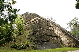 Talud-tablero in Tikal Structure 5C-49