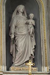 Statue de Vierge à l'Enfant de Charles-François Nanteuil-Leboeuf.