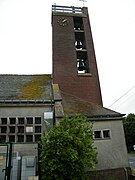 Le clocher-mur de l'église.