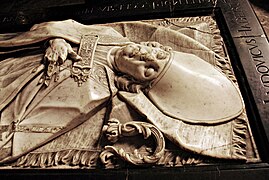 Le gisant de Louis Habert de Montmor dans la cathédrale.