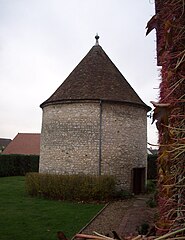 Colombier de l'ancien prieuré Saint-Crespin