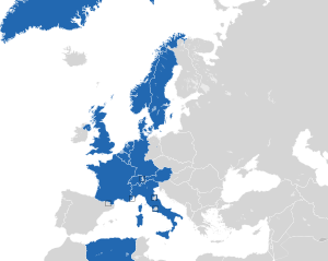 Um mapa colorido dos países da Europa