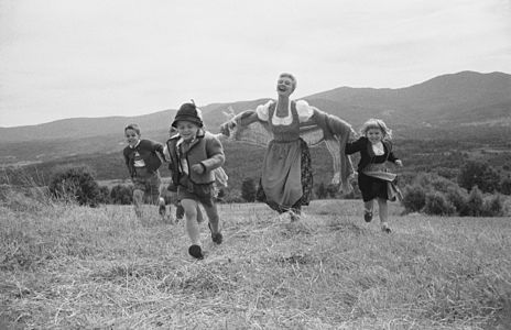 Publicity photo for The Sound of Music, by Toni Frissell (restored by Adam Cuerden)