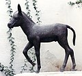 モゲールにあるプラテーロの銅像（アントニオ・レオン・オルテガ（英語版）、1963年製作）