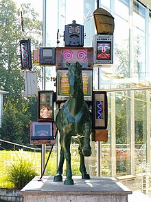 Œuvre de Nam June Paik: Running away from tomorrow