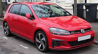 Volkswagen Golf GTI - hot hatch