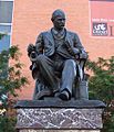 مجسمه جوزف درکسل مؤسس دانشگاه