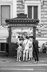 The Alla fonte d'oro kiosk