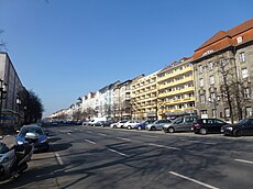 Kaiserdamm in Charlottenburg, view to the west