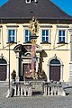 Mariensäule, Figur der Muttergottes im Strahlenkranz