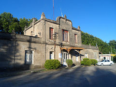 Frente del edificio de la estación (Diciembre de 2014)