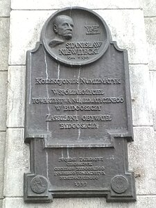 Plaque to Stanisław Niewitecki