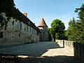 Le rempart surplombant la vallée de la Charente.