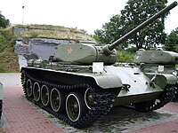 ブレストで展示されるT-44