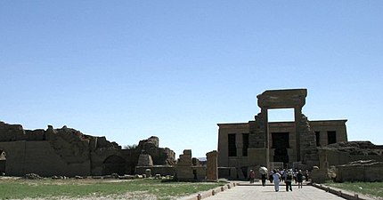 Accès au temple, entrée.