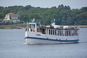 M/F Axel vid insegling till Fisktorget i Karlskrona