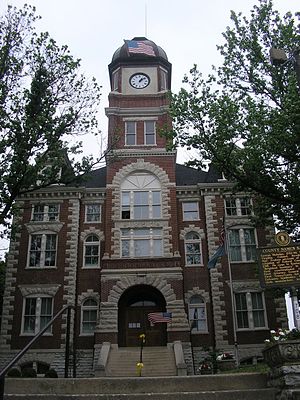 Nicholas County courthouse in Carlisle, Kentucky