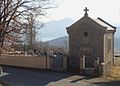 Le cimetière et sa chapelle.