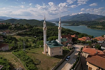 Селската џамија