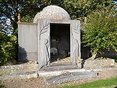 Sépulture remarquable du cimetière.