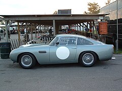 Une DB4 GT à Goodwood.