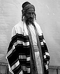 A Teimani (Yemenite) Jew with payot