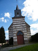 Clocher-porche de l'église.