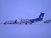 Moving the de-icing equipment around the aircraft