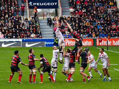 Line-out, by Pierre-Selim