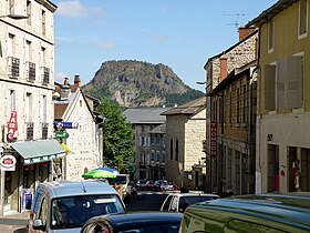 Le suc de Monac depuis la rue Chaussade à Saint-Julien-Chapteuil.