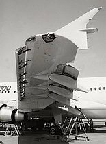 Airbus A310-300 wingtip fence